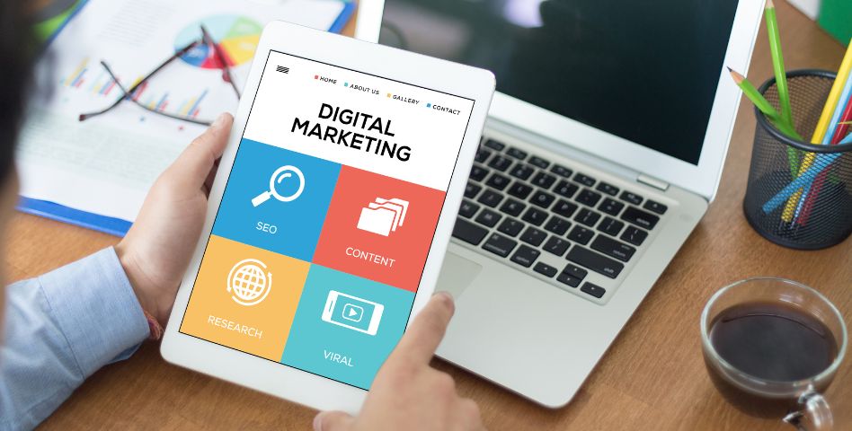 Jasa Digital Marketing Tim profesional Bali Digital Agency Mayaloka sedang merancang strategi digital marketing
